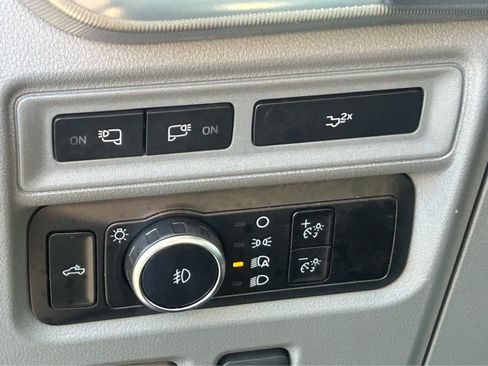 Used 2024 Ford F150 Lariat AWD/4WD image 22