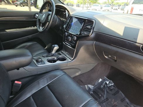Used 2019 Jeep Grand Cherokee High Altitude AWD/4WD image 15