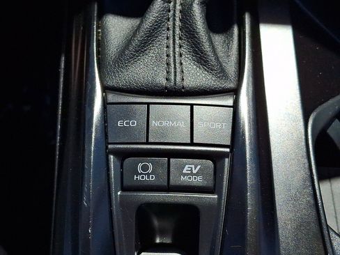 Used 2025 Toyota Camry LE FWD image 24