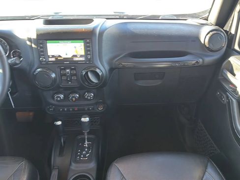 Used 2017 Jeep Wrangler Unlimited Sahara AWD/4WD image 85