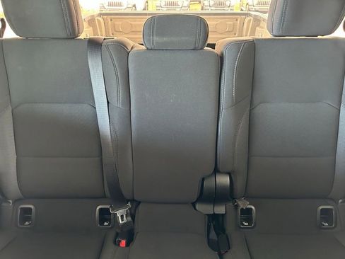 Used 2022 Jeep Gladiator Sport image 13