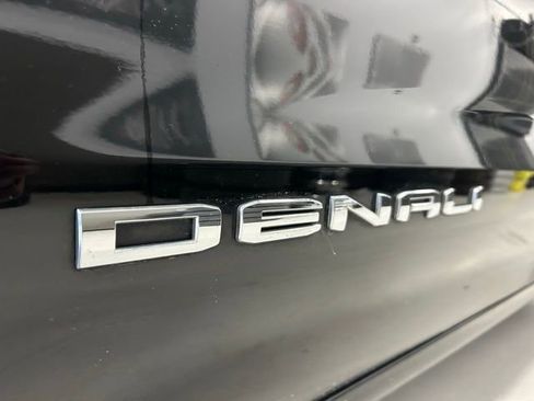 Used 2020 GMC Sierra 1500 Denali w/ Denali Ultimate Package AWD/4WD image 11