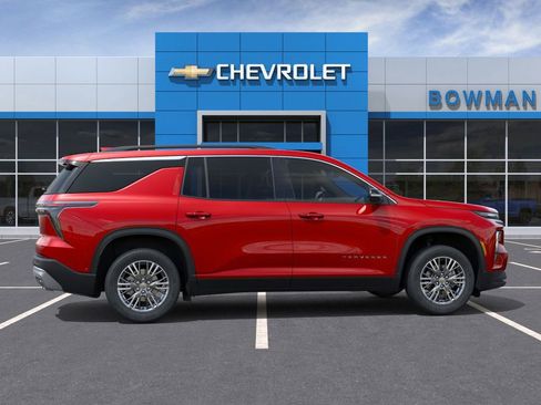 New 2026 Chevrolet Traverse LT image 5