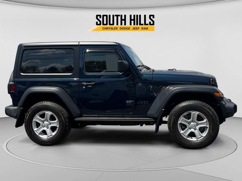 Certified 2025 Jeep Wrangler Sport AWD/4WD image 6