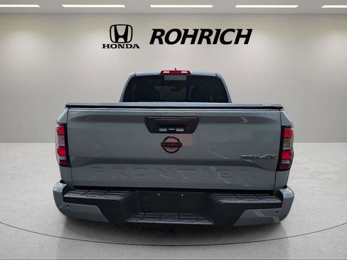 Used 2023 Nissan Frontier PRO-4X w/ Pro Convenience Package image 6