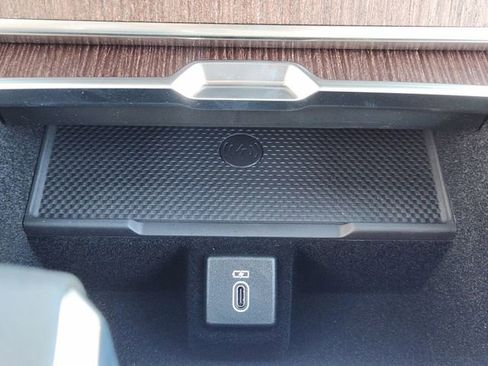 New 2026 Land Rover Range Rover Long Wheelbase SE AWD/4WD image 14