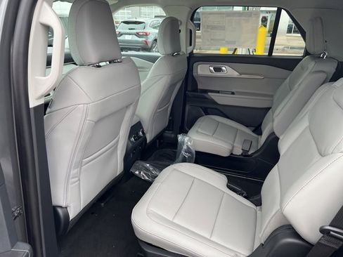 New 2026 Ford Explorer Active image 11