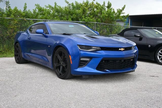 Used 2016 Chevrolet Camaro SS RWD image 2
