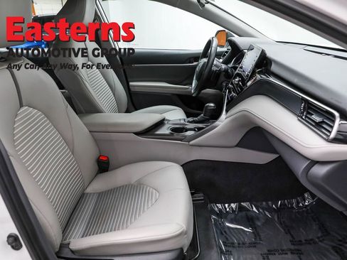 Used 2024 Toyota Camry SE image 25