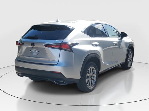 Used 2018 Lexus NX 300 FWD image 7