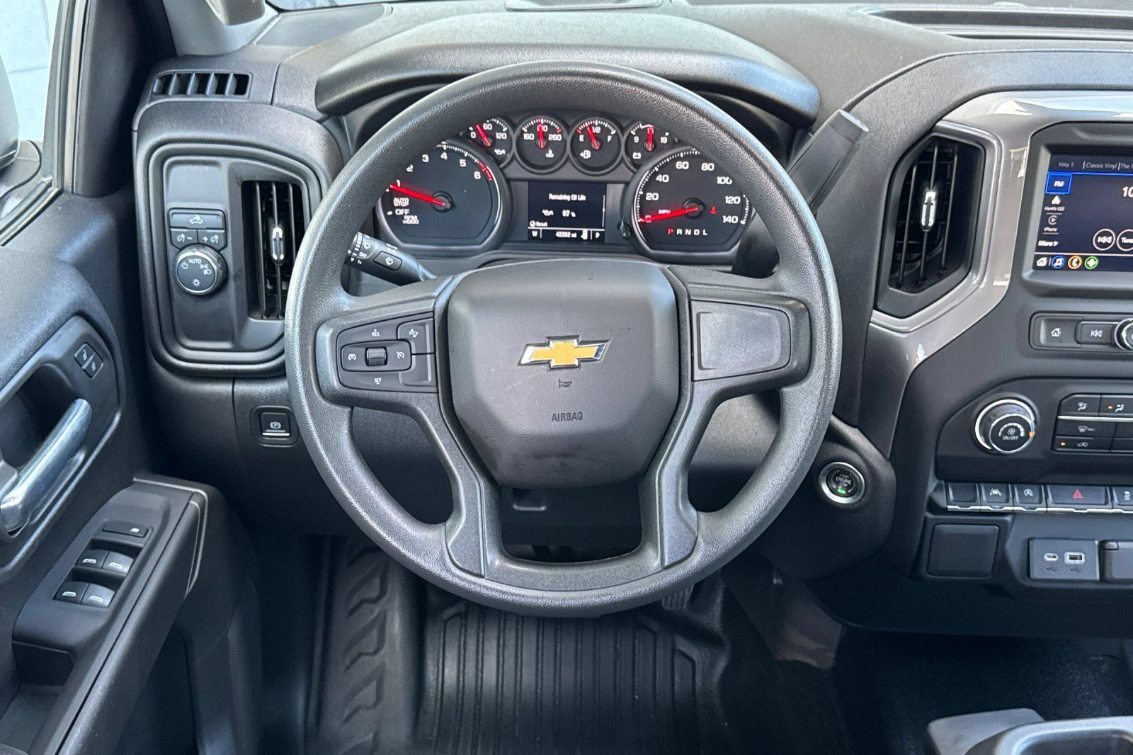 Used 2022 Chevrolet Silverado 1500 W/T RWD image 15