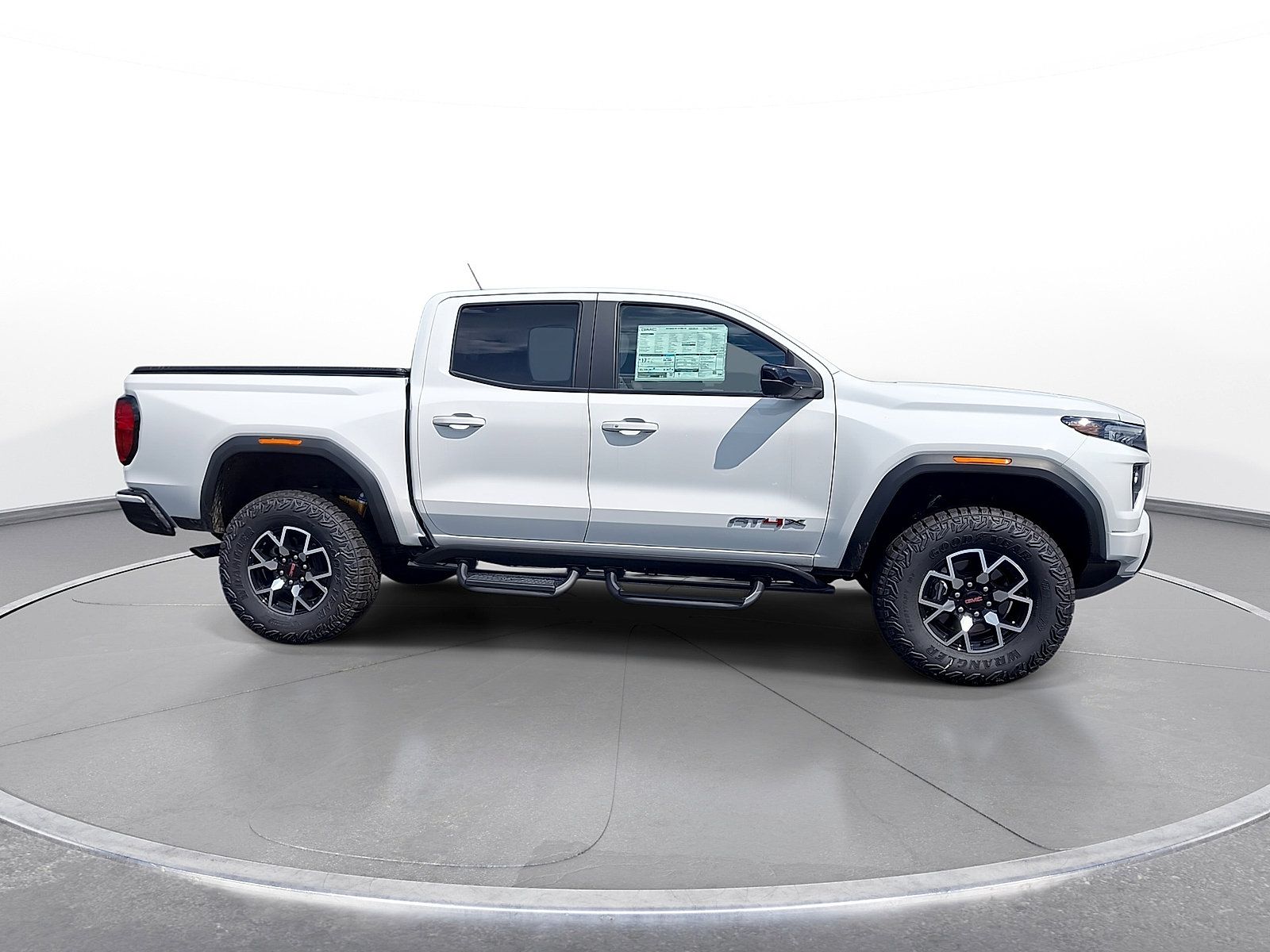 New 2025 GMC Canyon AT4 w/ AT4X Package AWD/4WD image 9