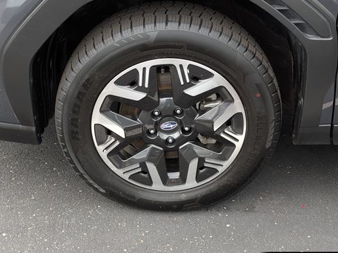 Certified 2025 Subaru Forester Premium AWD/4WD image 15