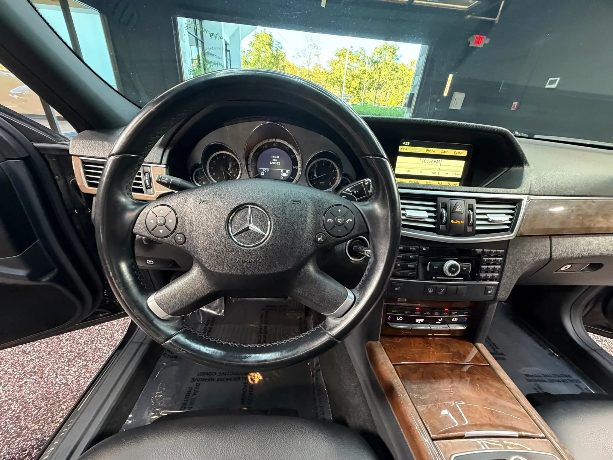 Used 2011 Mercedes-Benz E 350 4MATIC Sedan image 15