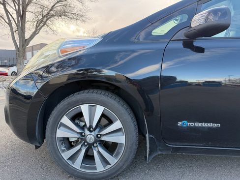 Used 2015 Nissan Leaf SL image 15