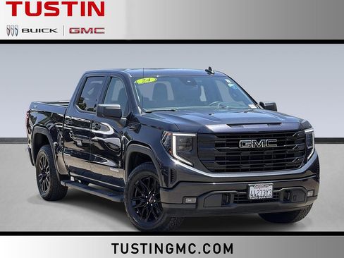 Used 2024 GMC Sierra 1500 Elevation AWD/4WD image 1