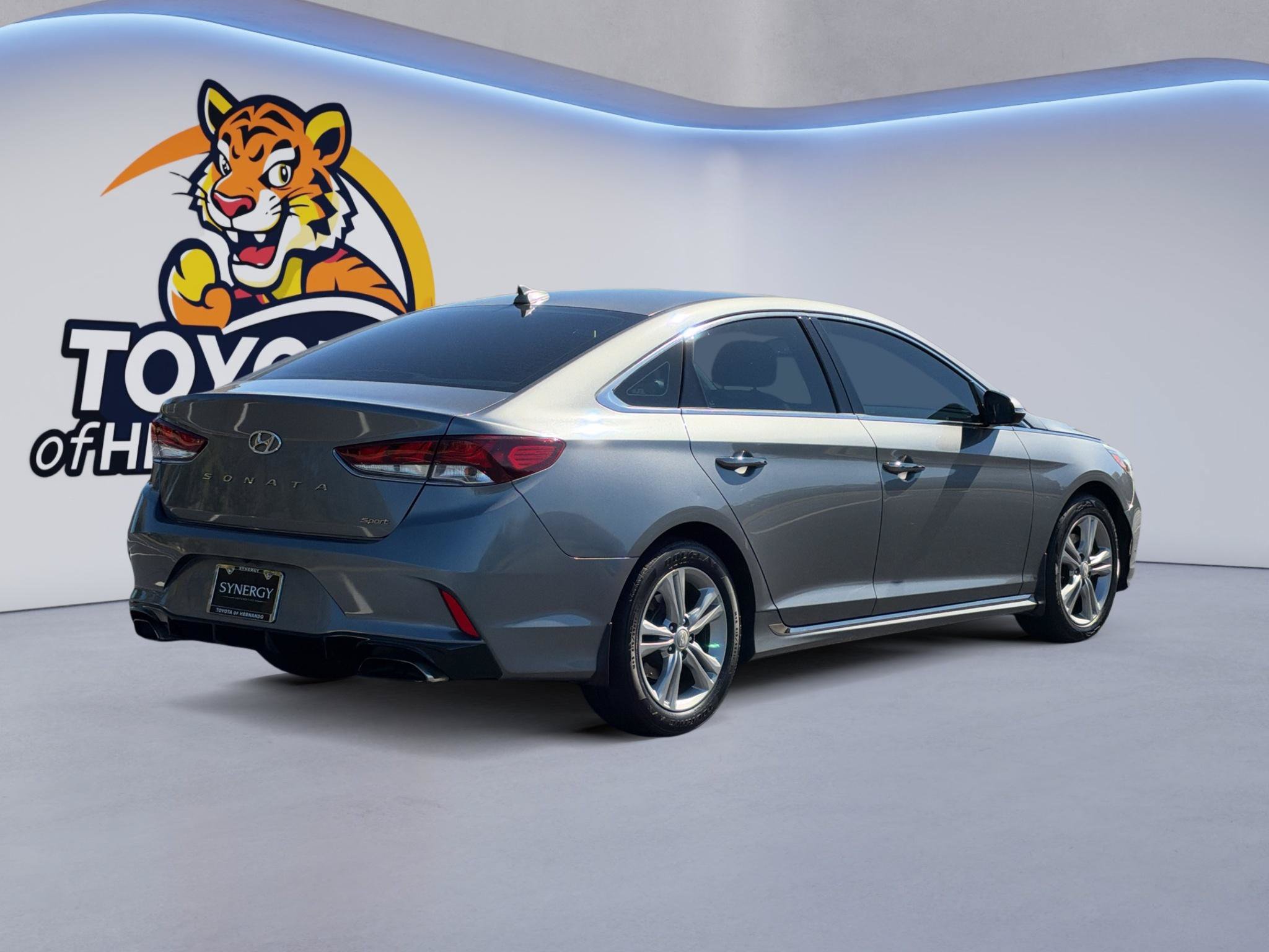 Used 2018 Hyundai Sonata Sport FWD image 6