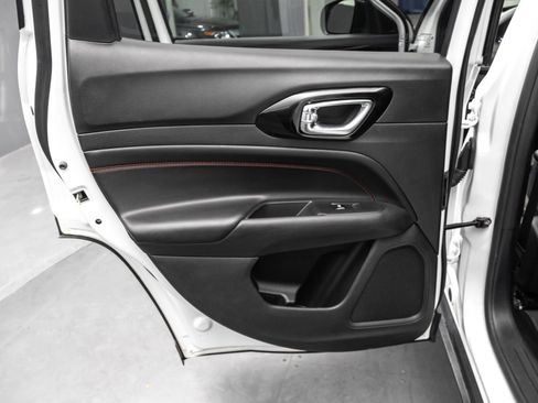 Used 2023 Jeep Compass Trailhawk w/ Trailhawk Convenience Group image 31