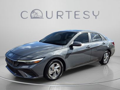 Used 2025 Hyundai Elantra SE w/ Cargo Package