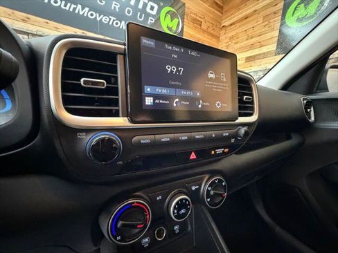 New 2026 Hyundai Venue SE image 17
