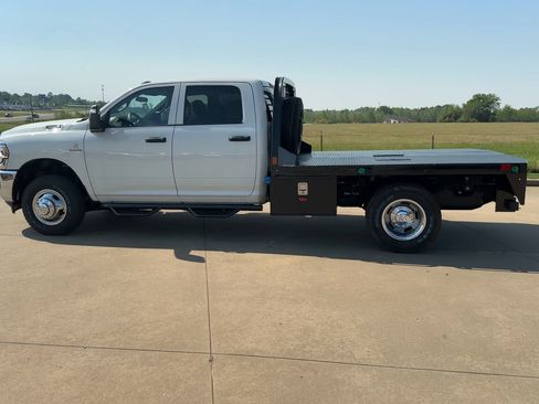 New 2024 RAM 3500 Tradesman w/ Chrome Appearance Group image 5