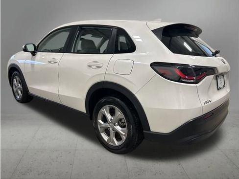 Certified 2025 Honda HR-V LX image 10
