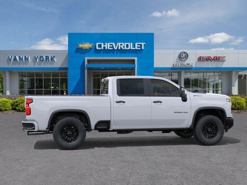 New 2026 Chevrolet Silverado 2500 ZR2 image 5