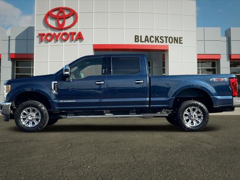 Used 2019 Ford F250 XLT w/ XLT Premium Package image 6