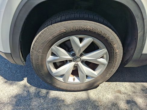 Used 2018 Volkswagen Atlas SE AWD/4WD image 3