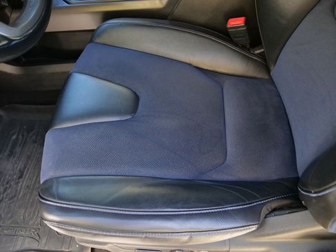 Used 2019 Ford F150 Raptor w/ Equipment Group 802A Luxury image 32