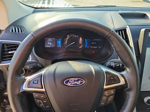 Used 2024 Ford Edge SEL image 19