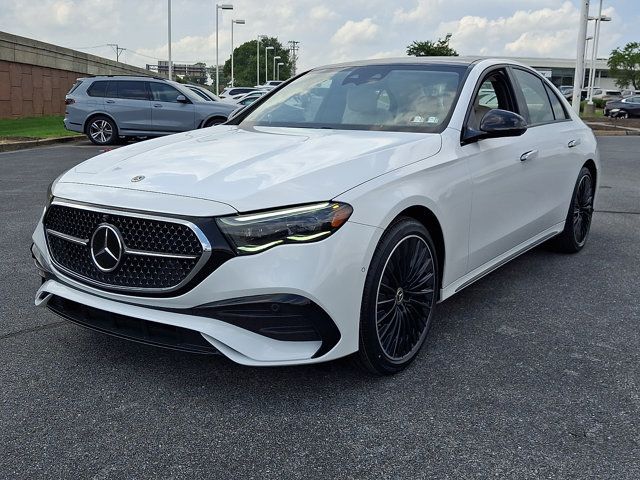 Used 2024 Mercedes-Benz E 350 4MATIC Sedan image 3
