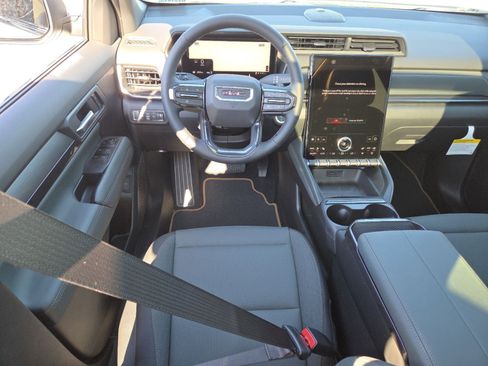 New 2026 GMC Terrain AT4 w/ Technology Package II image 28