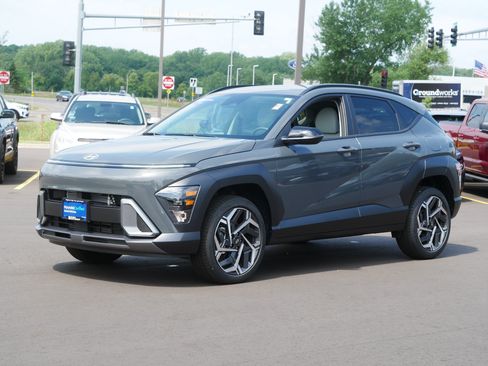 Used 2026 Hyundai Kona SEL Premium AWD/4WD image 2