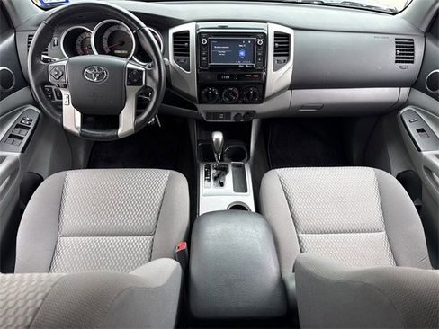 Used 2014 Toyota Tacoma PreRunner w/ SR5 Package image 12