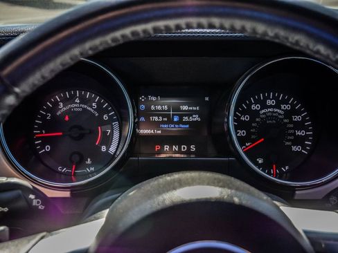 Used 2017 Ford Mustang Premium image 28