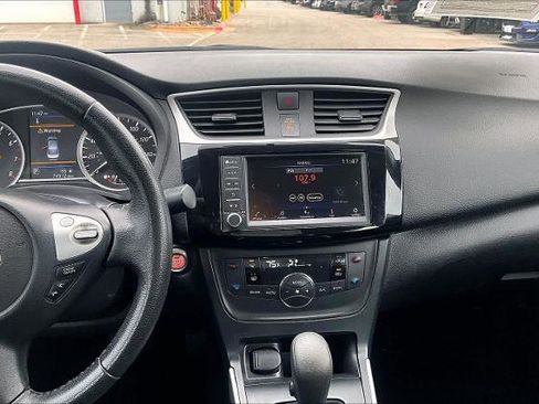 Certified 2019 Nissan Sentra SV image 6