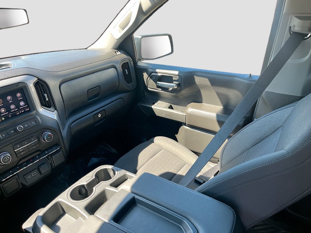 Used 2026 Chevrolet Silverado 1500 Custom Trail Boss w/ Turbomax Blackout Package AWD/4WD image 22