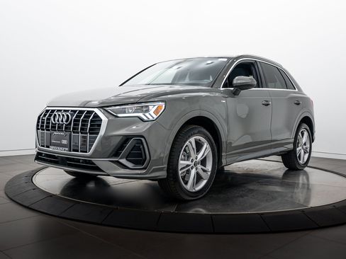 Certified 2023 Audi Q3 2.0T Premium Plus w/ Premium Plus Package AWD/4WD image 7