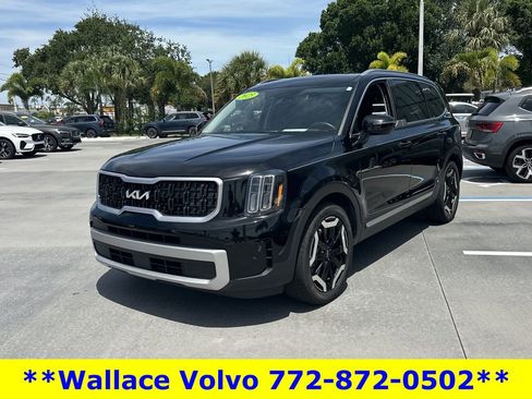 Used 2023 Kia Telluride EX FWD image 3