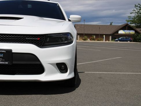 Used 2022 Dodge Charger R/T RWD image 5