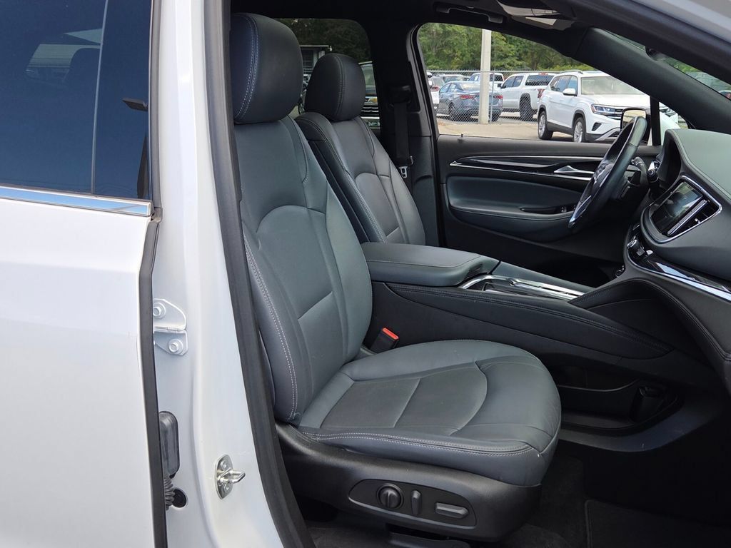 Certified 2023 Buick Enclave Essence w/ Experience Buick Package FWD image 14