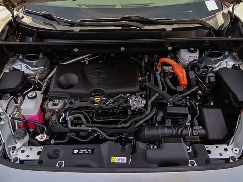 Used 2023 Toyota RAV4 LE image 27