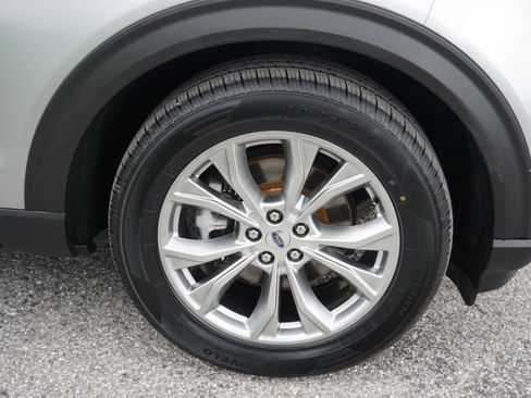 Used 2020 Ford Explorer Limited AWD/4WD image 6