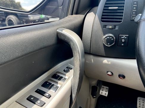 Used 2011 Chevrolet Silverado 1500 LT w/ All-Star Edition AWD/4WD image 14