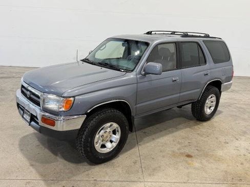 Used 1996 Toyota 4Runner SR5 AWD/4WD image 2