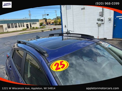 Used 2025 Subaru Crosstrek 2.0i Premium AWD/4WD image 10