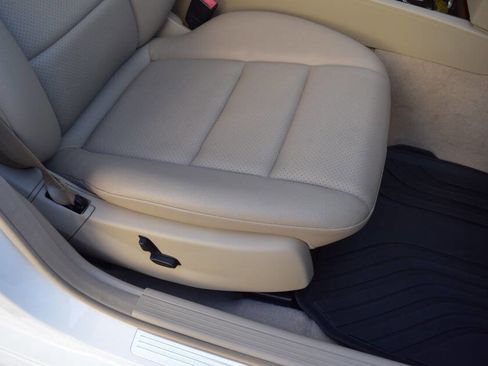 Used 2014 Mercedes-Benz C 300 4MATIC Sedan image 53