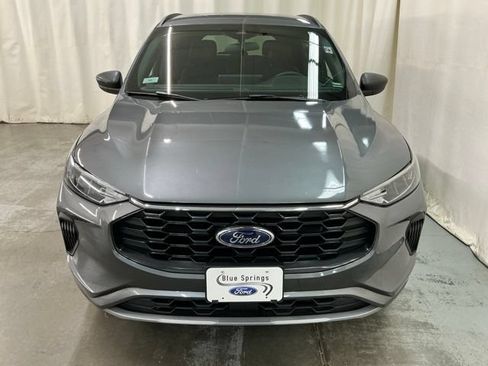 Used 2023 Ford Escape ST-Line w/ Tech Pack #1 FWD image 8