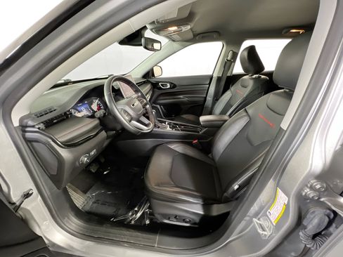 Used 2022 Jeep Compass Trailhawk w/ Trailhawk Convenience Group image 19